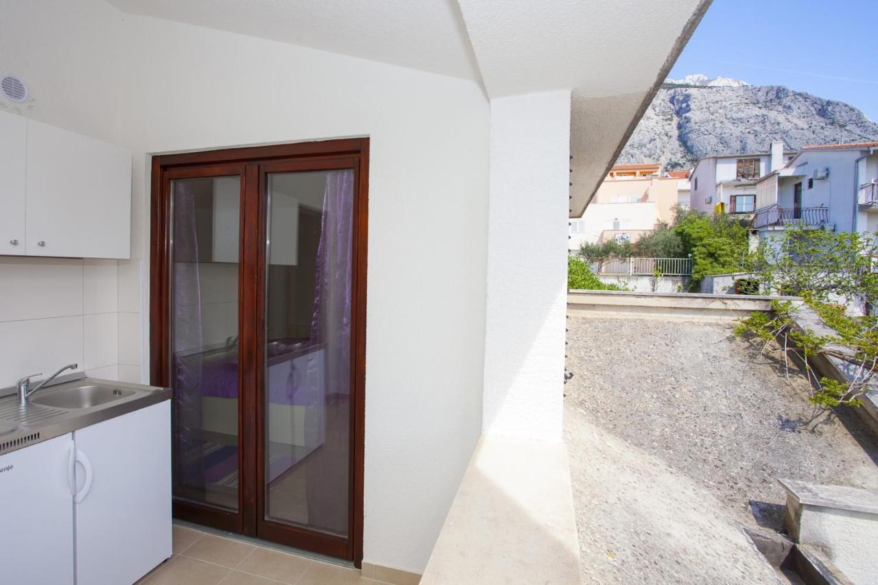 Apartments With A Parking Space Makarska - 11418 Exterior foto